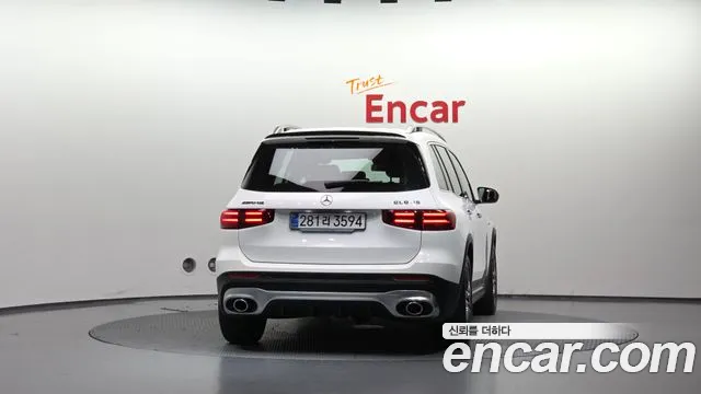 Mercedes-Benz GLB 2025 thumb 4