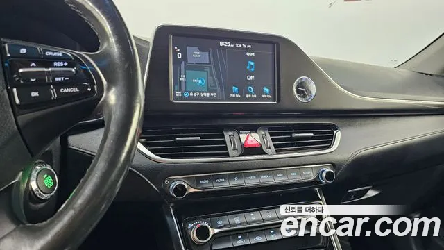 Hyundai Grandeur 2017 thumb 12
