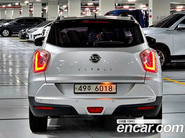 KG_Mobility_Ssangyong TIBOLI 2015 thumb 10