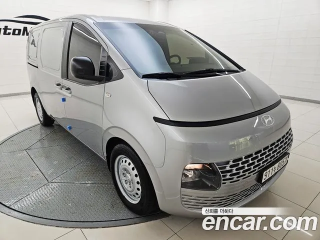 Hyundai Staria 2022 thumb 2