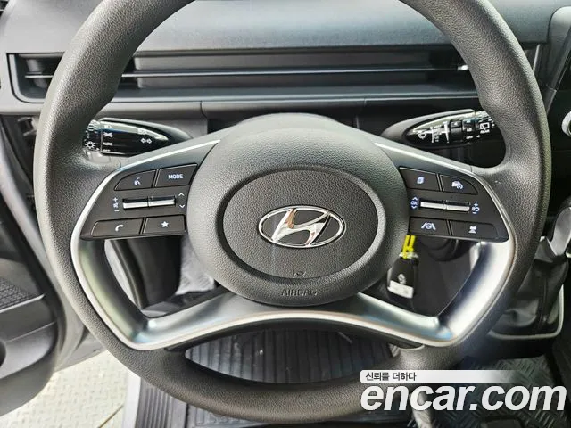 Hyundai Staria 2022 thumb 10