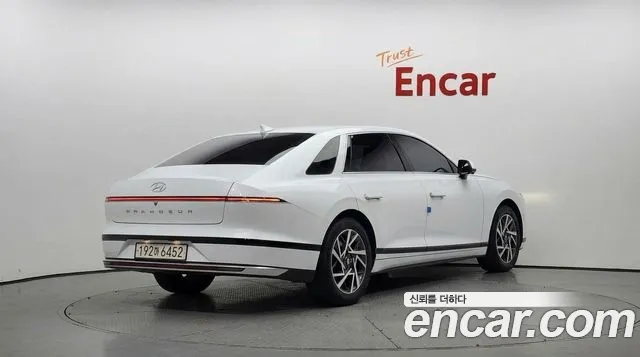 Hyundai Grandeur 2023 thumb 2