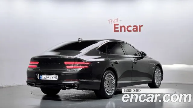 Genesis G80 2022 thumb 2