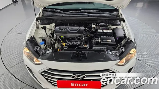 Hyundai Avante 2017 thumb 5