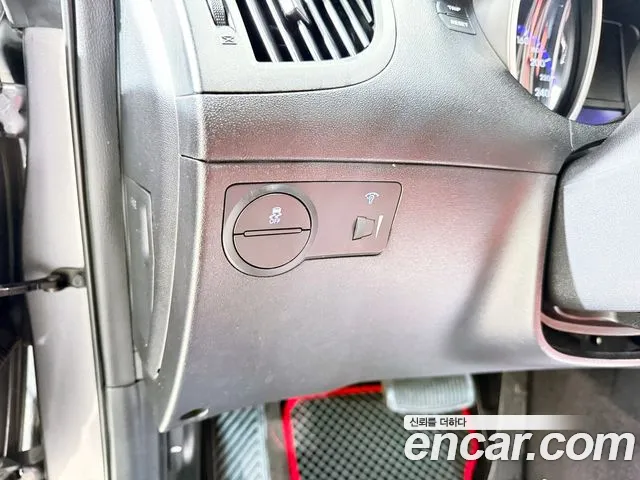 Hyundai Genesis 2009 thumb 9