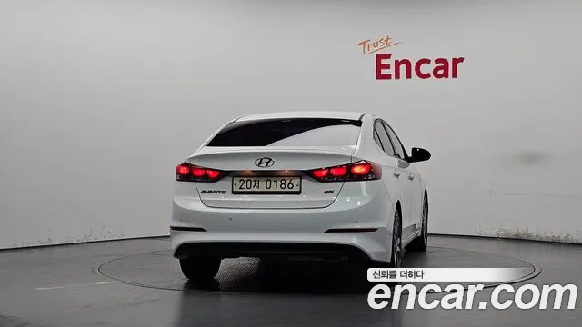 Hyundai Avante 2017 thumb 4