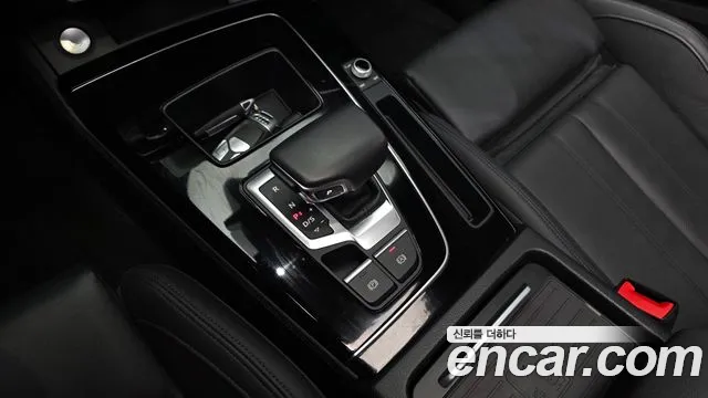 Audi Q5 2021 thumb 8