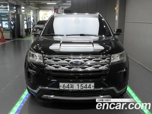 Ford Explorer 2019 thumb 3