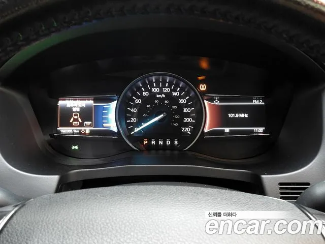 Ford Explorer 2019 thumb 8