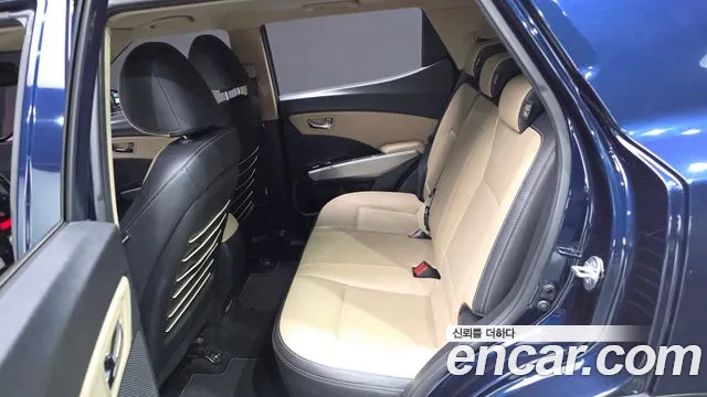 KG_Mobility_Ssangyong TIBOLI 2015 thumb 12