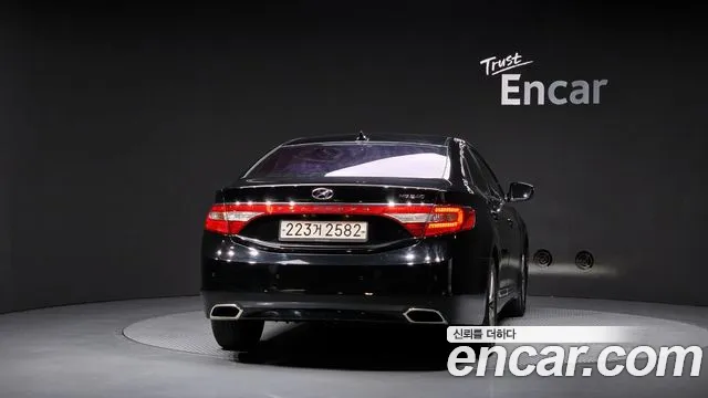 Hyundai Grandeur 2016 thumb 4