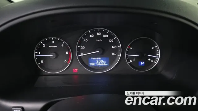 Hyundai Starex 2017 thumb 8