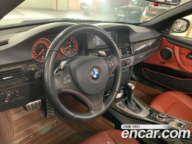 BMW 3-Series 2010 thumb 6