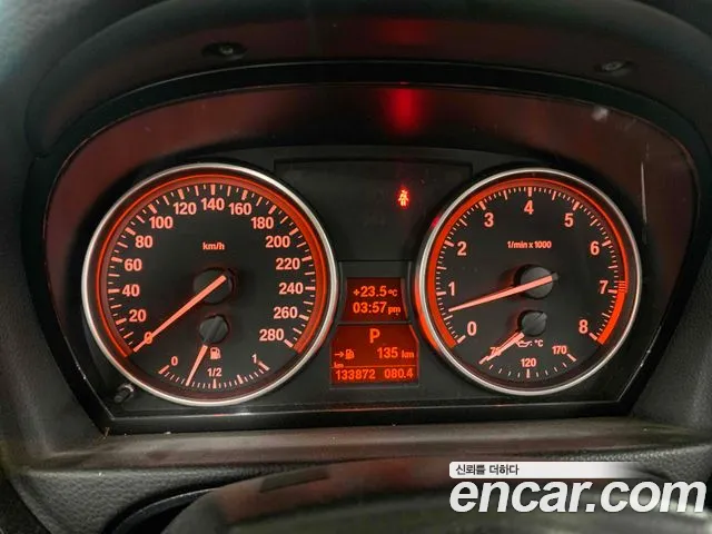 BMW 3-Series 2010 thumb 7