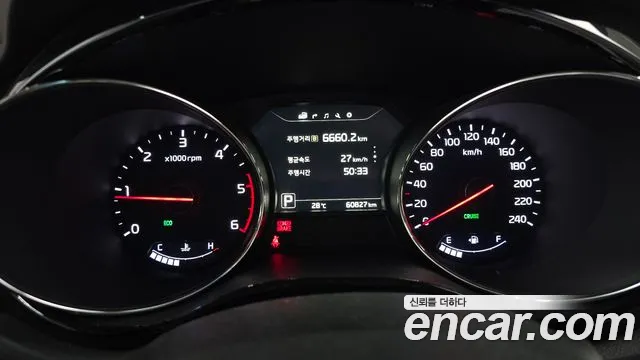 Kia Carnival 2016 thumb 8