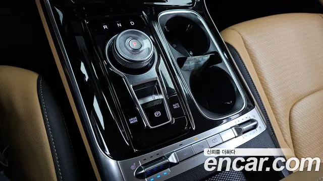 Kia Carnival 2023 thumb 9