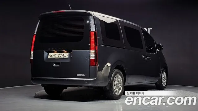 Hyundai Staria 2021 thumb 2