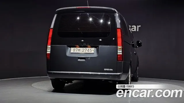 Hyundai Staria 2021 thumb 4