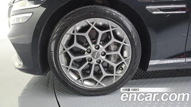 Genesis G80 2022 thumb 4
