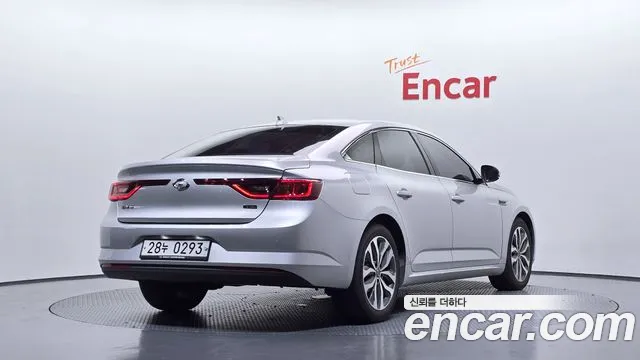 Renault-KoreaSamsung Megane 2016 thumb 2