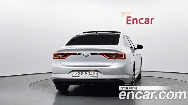Renault-KoreaSamsung Megane 2017 thumb 4