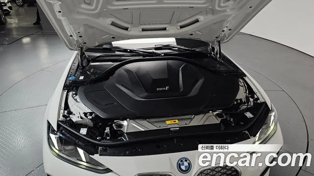 BMW i4 2025 thumb 5