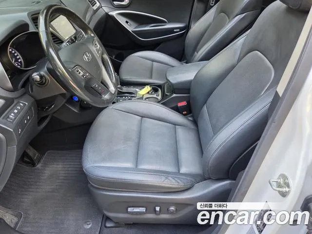 Hyundai Santa Fe 2017 thumb 10