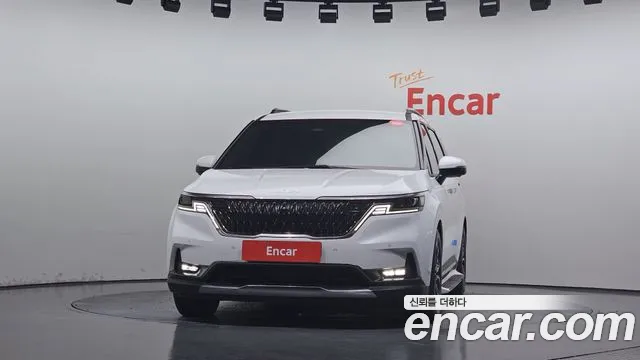 Kia Carnival 2023 thumb 3