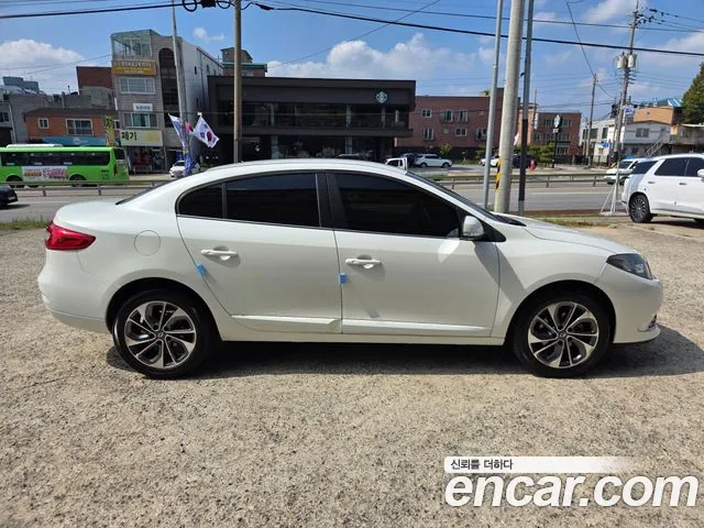 Renault-KoreaSamsung Fluence 2015 thumb 7