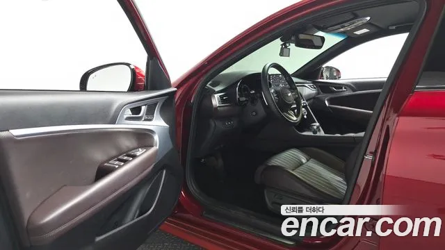 Genesis G70 2022 thumb 9