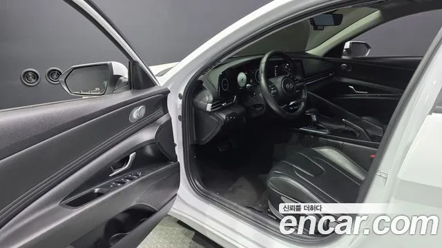 Hyundai Avante 2021 thumb 10