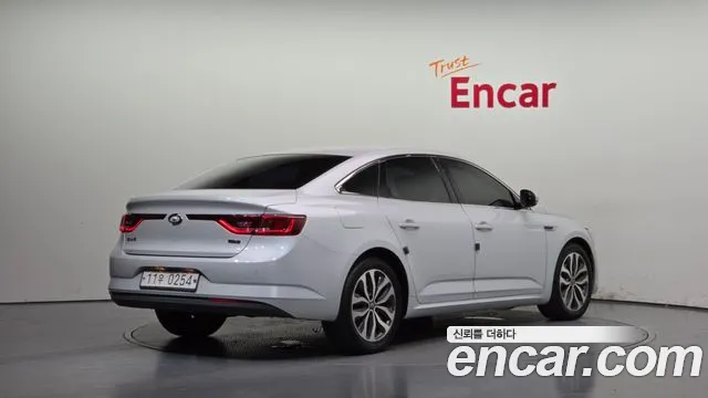 Renault-KoreaSamsung Megane 2016 thumb 2