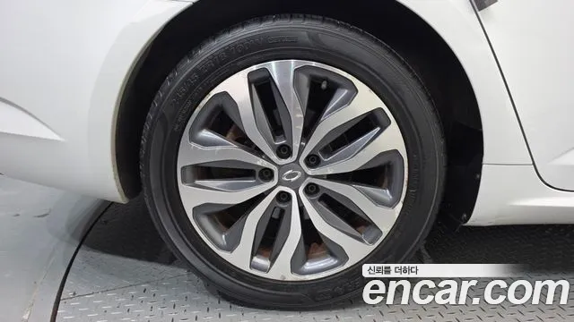 Renault-KoreaSamsung Megane 2016 thumb 5