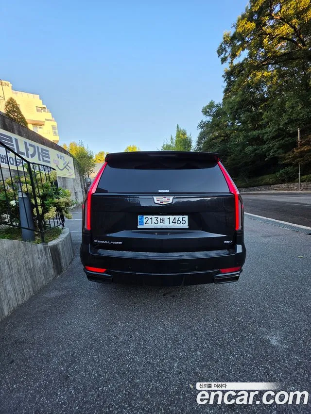 Cadillac Escalade 2023 thumb 4