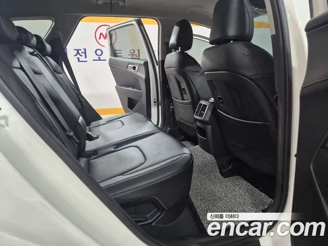Kia Sportage 2024 thumb 9