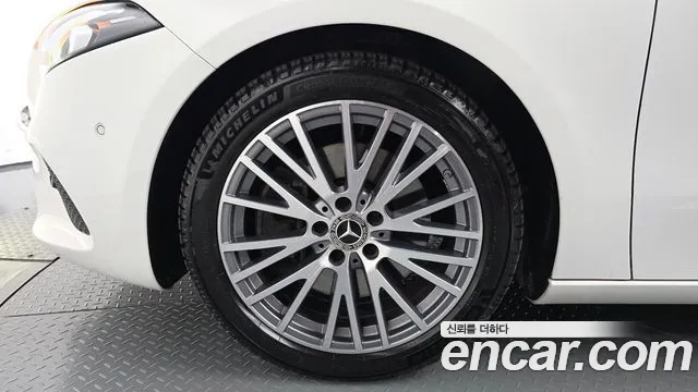 Mercedes-Benz A-Класс 2021 thumb 4