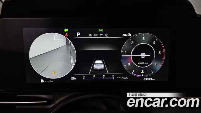 Kia Carnival 2023 thumb 8
