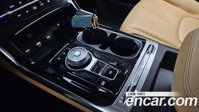 Kia Carnival 2023 thumb 9