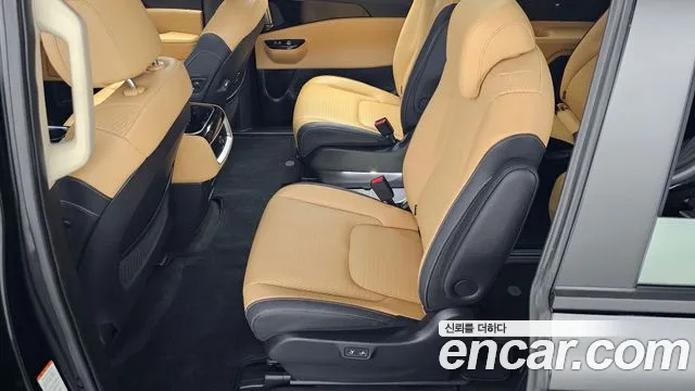 Kia Carnival 2023 thumb 11