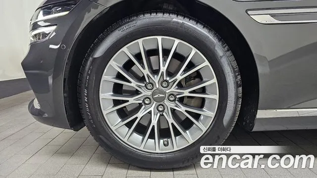 Genesis G80 2022 thumb 5