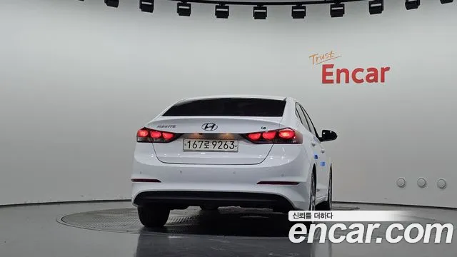 Hyundai Avante 2018 thumb 4