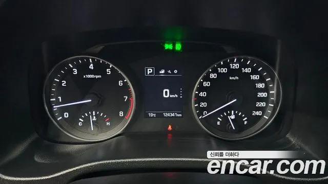 Hyundai Avante 2018 thumb 8