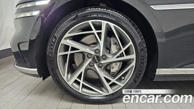 Genesis G90 2022 thumb 4