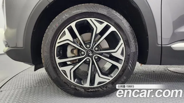 Hyundai Santa Fe 2019 thumb 5