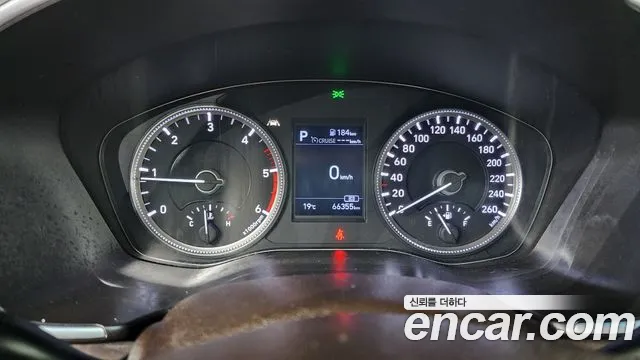 Hyundai Santa Fe 2019 thumb 8