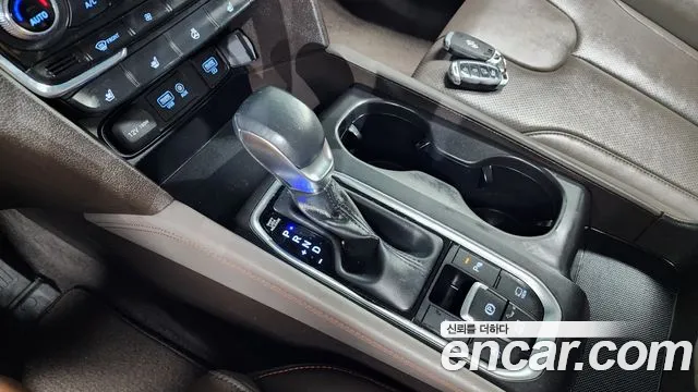 Hyundai Santa Fe 2019 thumb 9