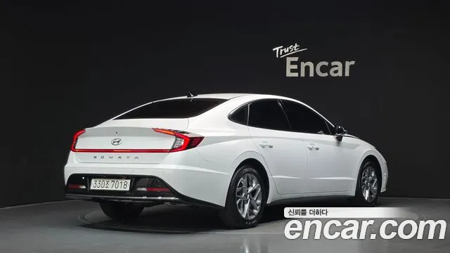 Hyundai Sonata 2023 thumb 2