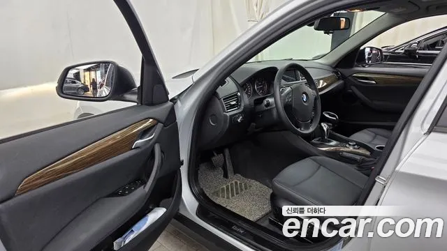 BMW X1 2014 thumb 10