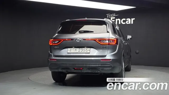 Renault-KoreaSamsung Koleos 2017 thumb 4