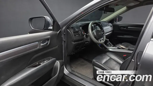 Renault-KoreaSamsung Koleos 2017 thumb 10